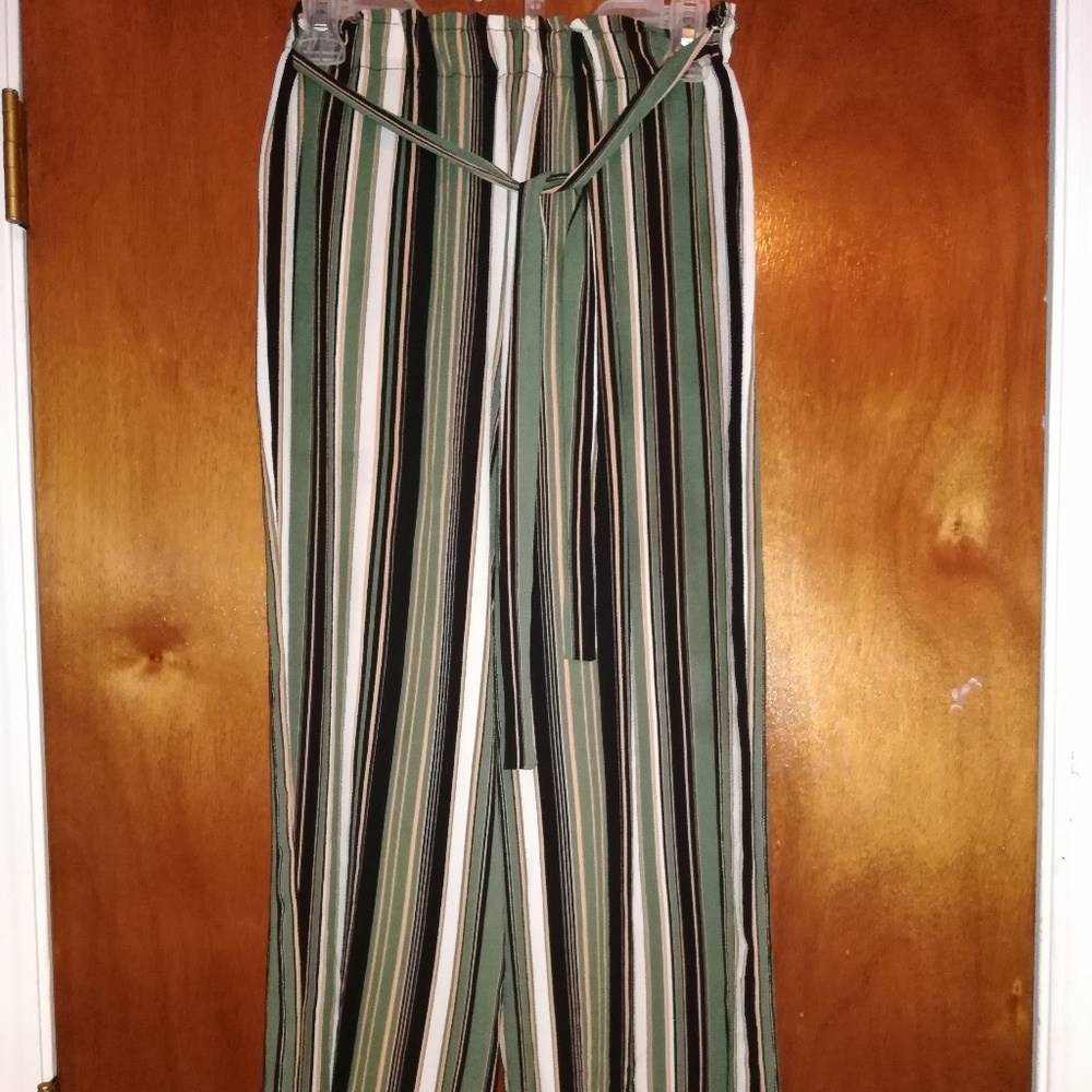 Wide leg pants